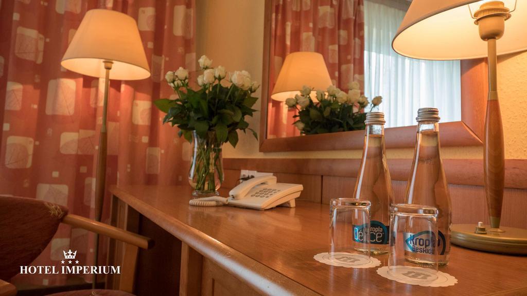 Hotel Imperium Пщина Екстериор снимка